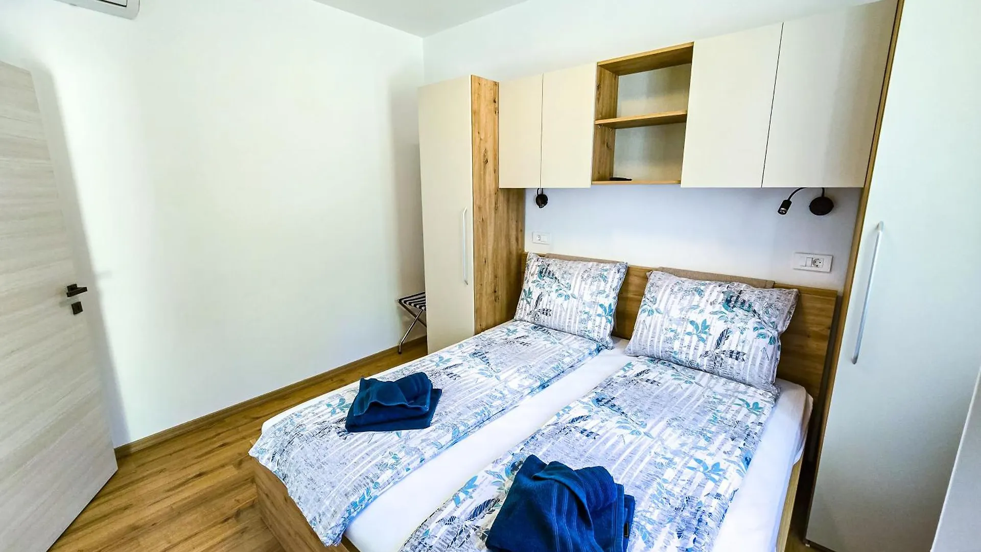 Villa Dino With Private Parking & Pool Pula Croatia